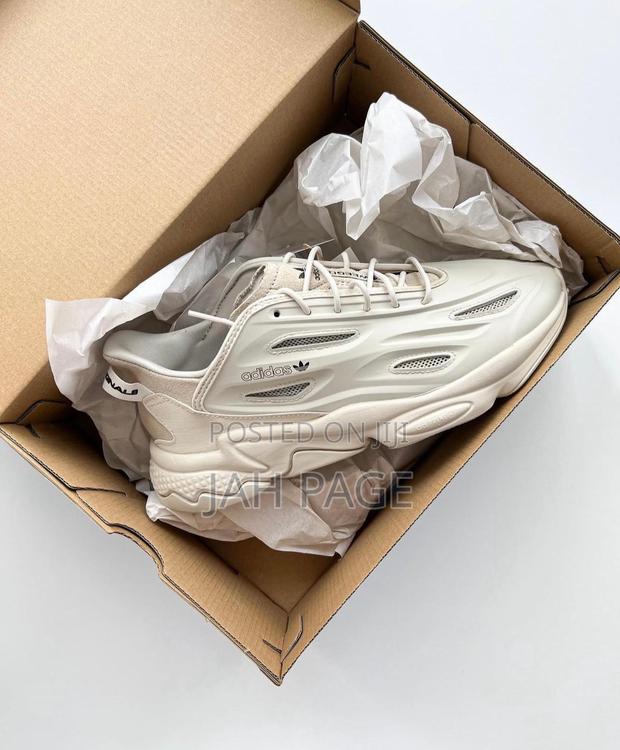 Adidas Ozweego Celox Sneakers photo 2
