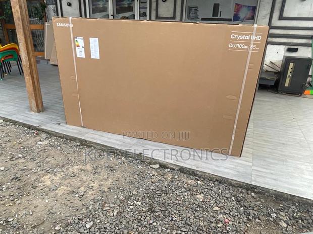 Powerful Sound‐U 85′′ Crystal Uhd Samsung Tv · Photo 3