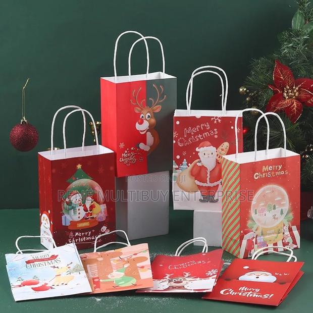 Mini Christmas Paper Gift Bag (21*15*8cm)