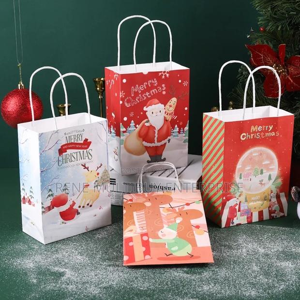 Mini Christmas Paper Gift Bag (21*15*8cm)