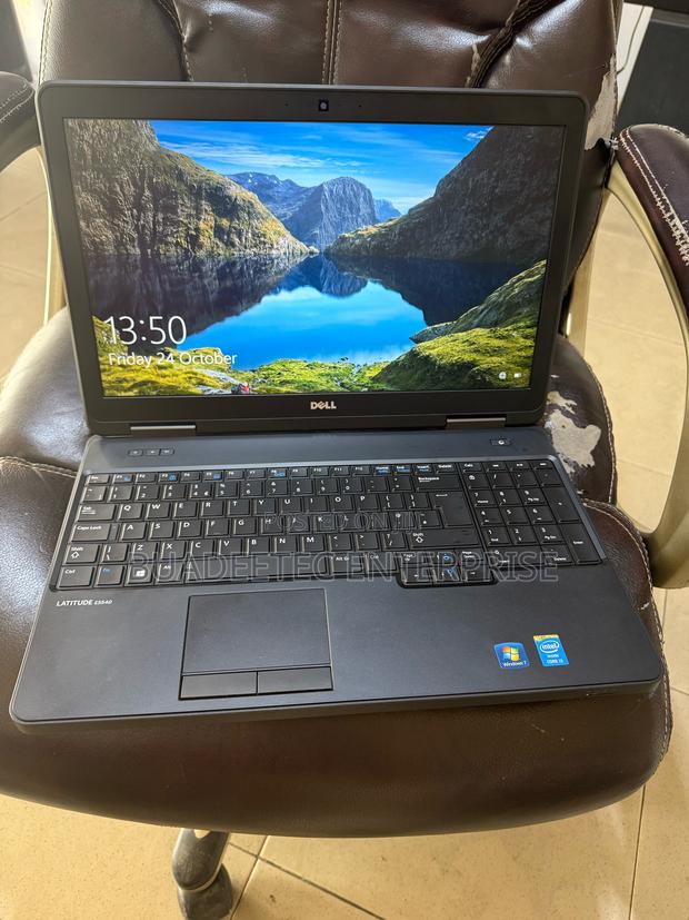 Laptop Dell Latitude 15 E5540 8GB Intel Core I3 HDD 1T