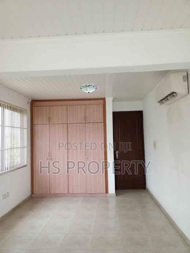 5bdrm House in Cantonments for rent photo 13