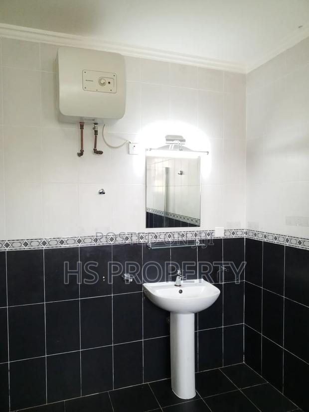 5bdrm House in Cantonments for rent photo 19