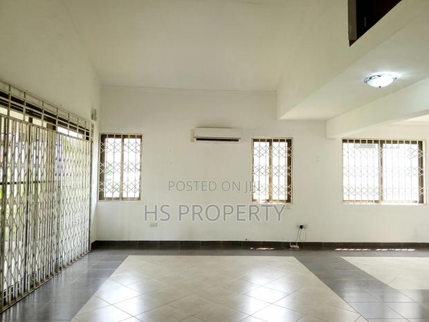 5bdrm House in Cantonments for rent photo 3