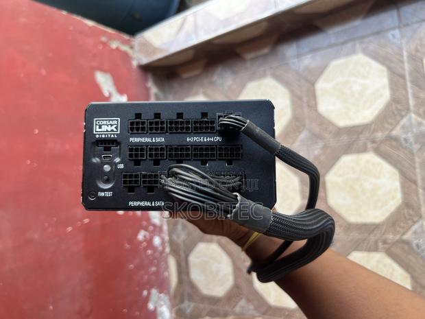 Rm1000i — 1000 Watt 80 Plus Gold Certified Fully Modular Psu photo 2