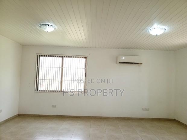5bdrm House in Cantonments for rent photo 12