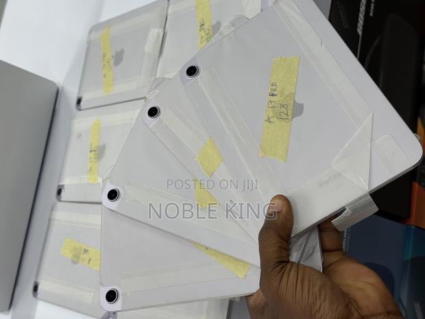 New Apple iPad mini (2024) 128 GB Silver photo 3