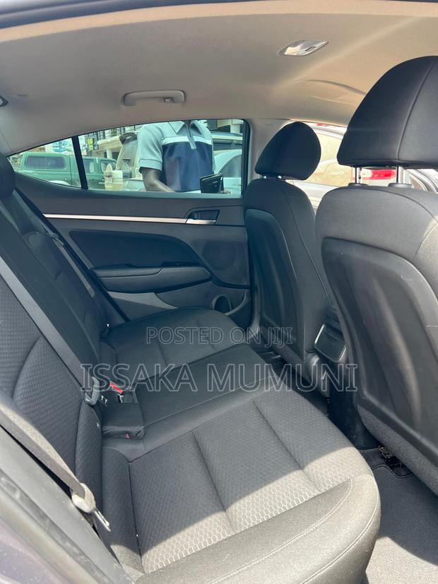 Hyundai Elantra SEL 2019 Gray