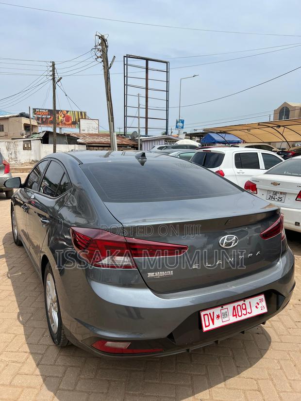 Hyundai Elantra SEL 2019 Gray