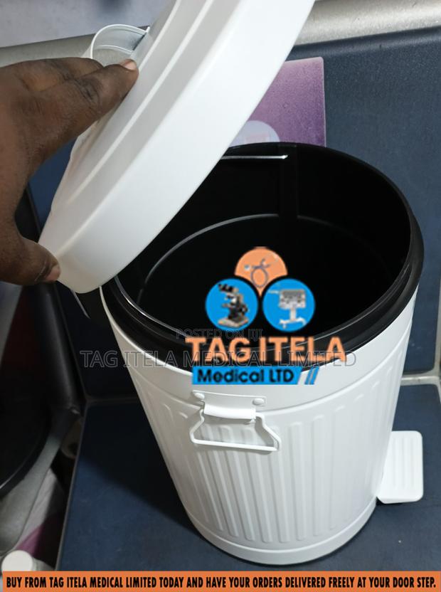 Pedal Dustbin (12ltrs Coated Steel) · Photo 4
