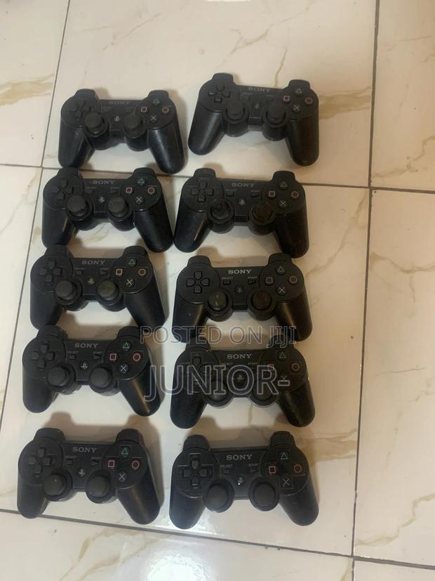Home Used Ps3 Controllers · Photo 4