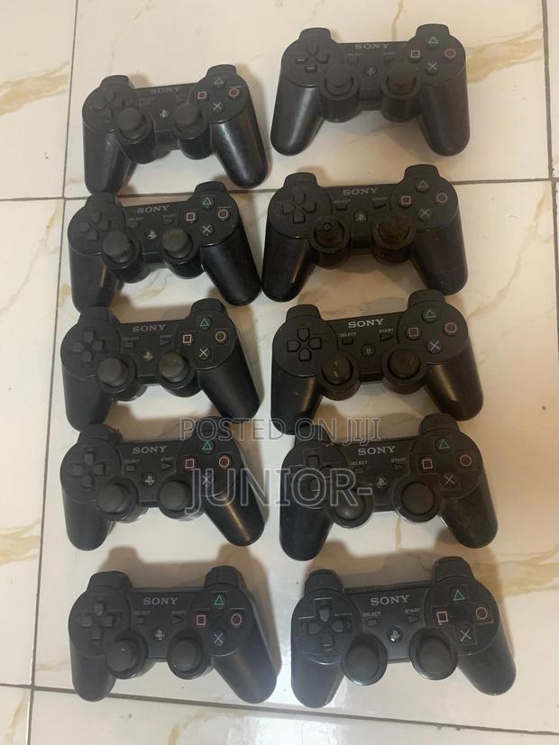 Home Used Ps3 Controllers · Photo 3