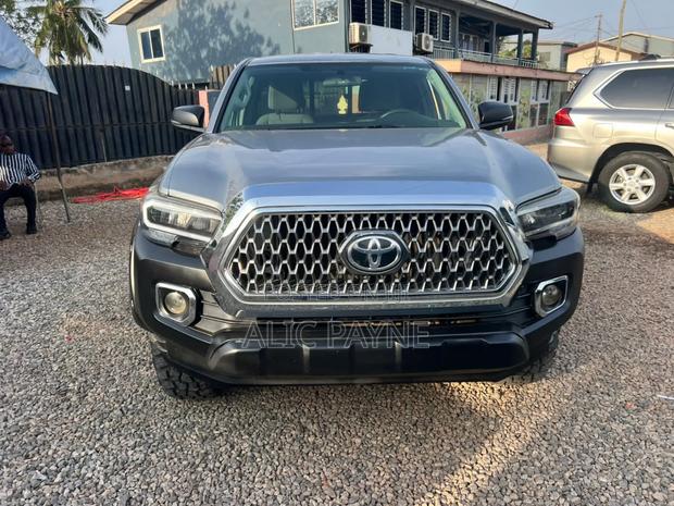 Toyota Tacoma 4dr Double Cab 2016 Silver