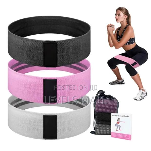 Resistance Hip Band · Photo 2