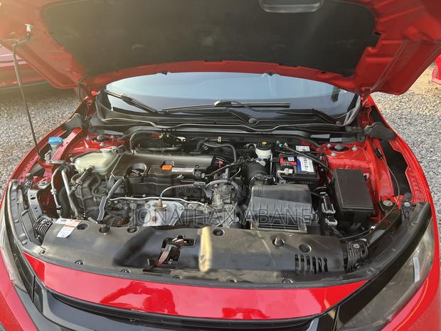 Honda Civic 2019 Red photo 6
