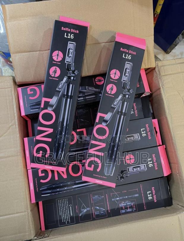L16 Tripod (Selfie Stick) photo 3