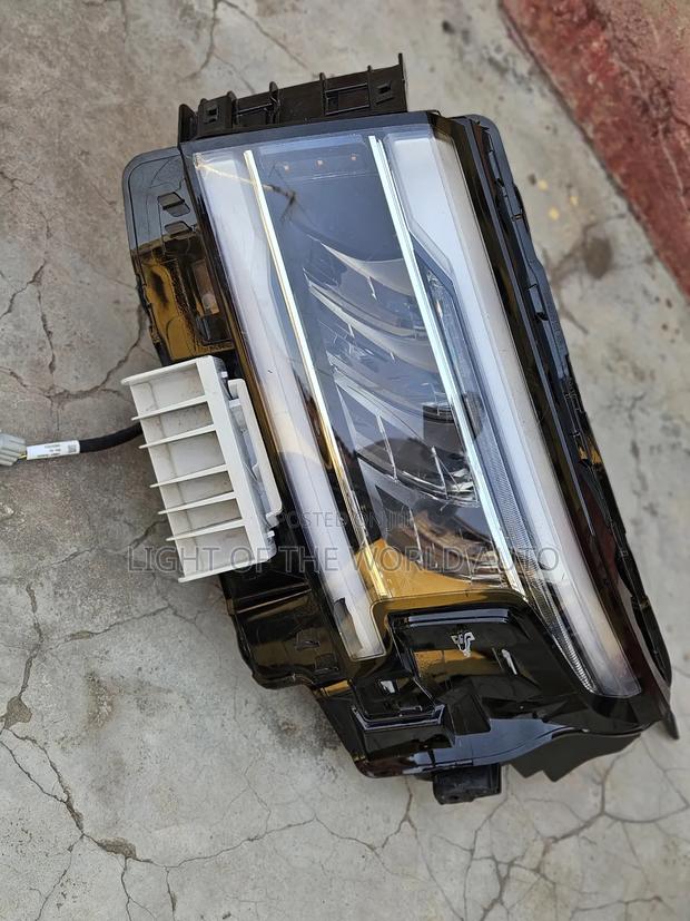 Nissan Frontier Headlight 2024 Driver Side