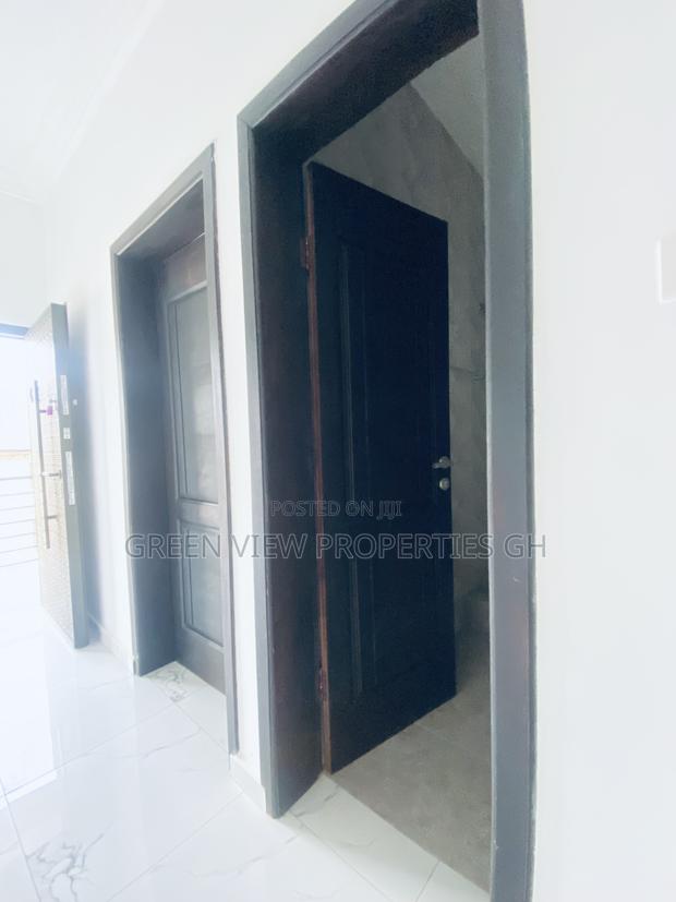 1bdrm Apartment in West Hills Mall Area for rent photo 3