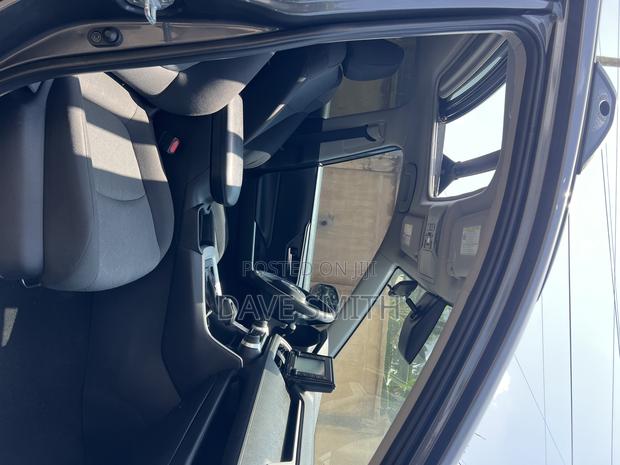 Toyota RAV4 XLE AWD 2020 Gray