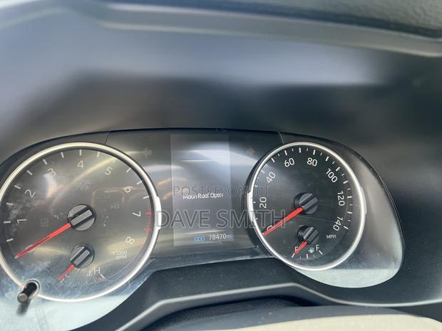 Toyota RAV4 XLE AWD 2020 Gray