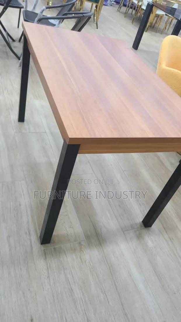 Table Black and Brown photo 3