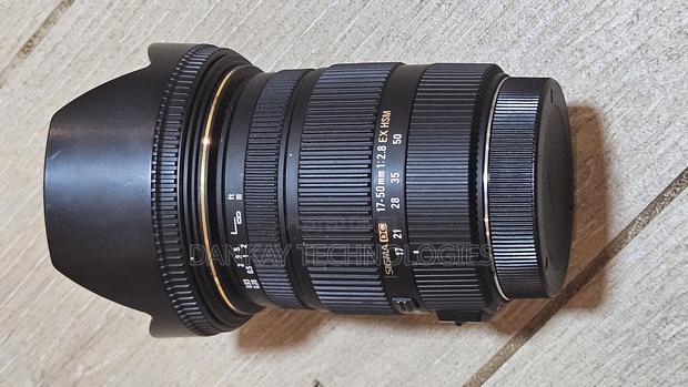 Sigma 17-50mm F/2.8 Ex Dc Os Hsm Lens photo 5