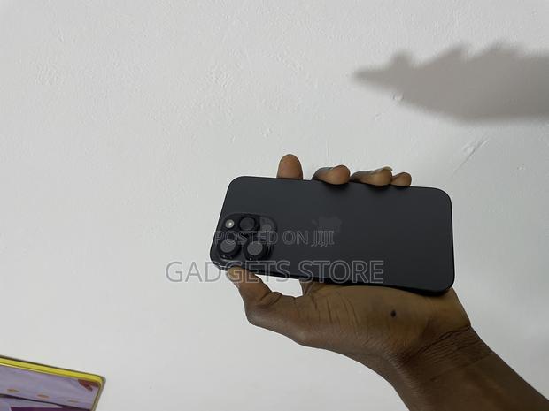Apple iPhone 15 Pro Max 512 GB Black photo 3