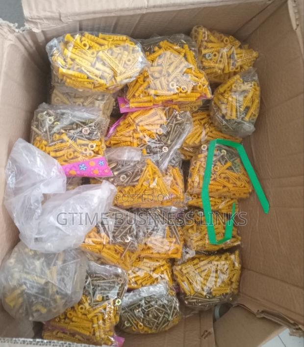 Plasterboard Boarding Screws, Tapping Screws, Nylon Plugs, Mesh Tape