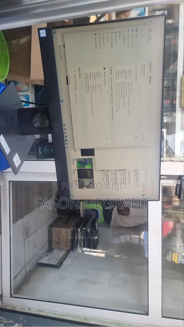 Dell OptiPlex 7000 7410 All-in-One 8GB Intel Core I7 SSD 256GB photo 2