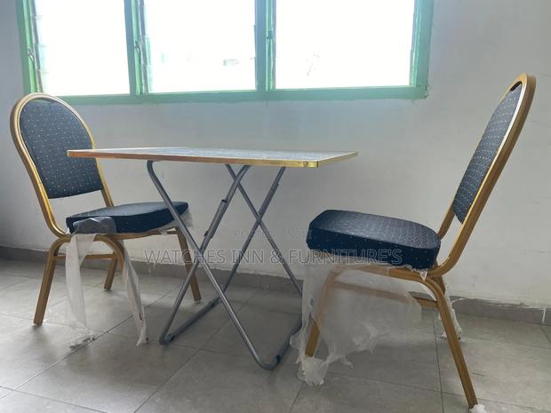 70*70cm Folding Table With 2 Stackable Chairs ( Dinning Etc ) · Photo 2