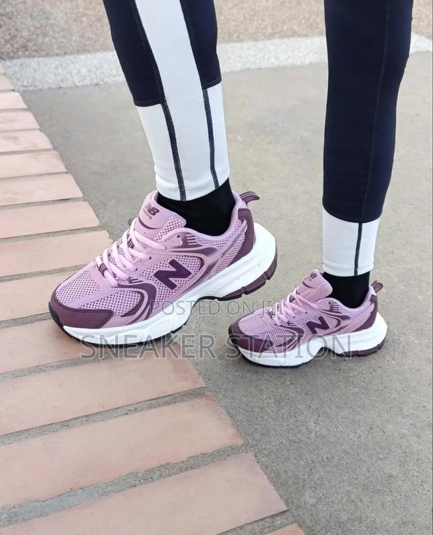 New Balance 530 V2 Sneakers · Photo 4