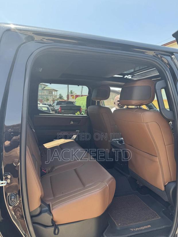 Toyota Tundra 1794 Edition CrewMax 5.5' Bed 2023 Black