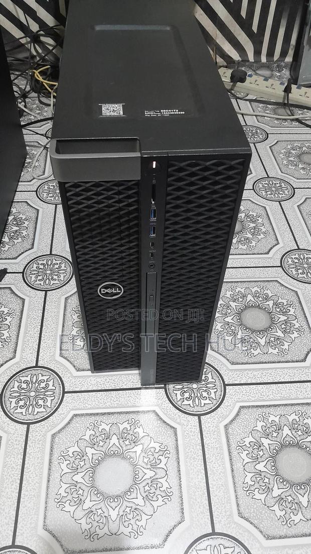 Desktop Computer Dell Precision 5820 16GB Intel Xeon SSD 256GB photo 2