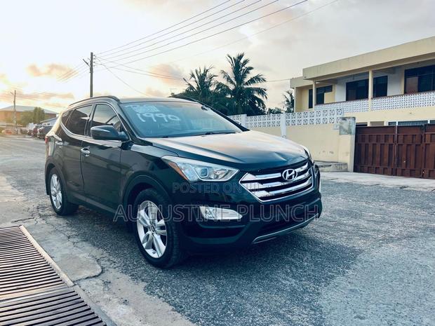 Hyundai Santa Fe 2014 Black