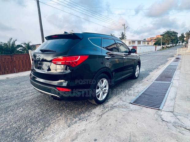 Hyundai Santa Fe 2014 Black