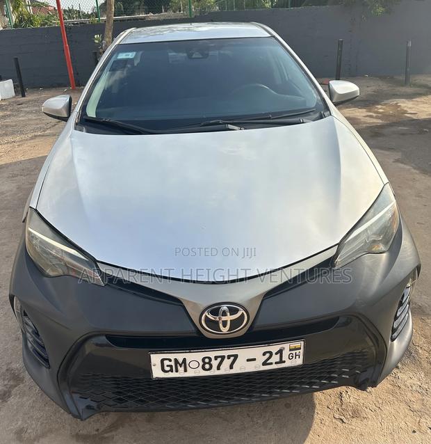 Toyota Corolla LE 4dr Sedan (1.8L 4cyl CVT) 2017 Silver