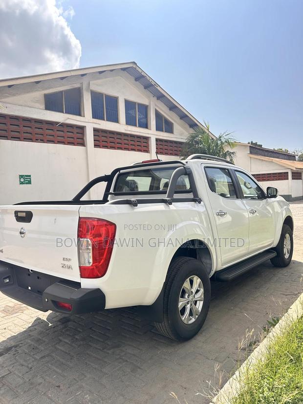 New Nissan Pick-Up 2025 Gray photo 2