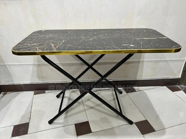 Foldable Table