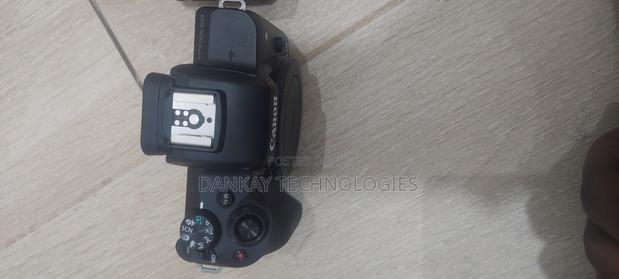 Canon M50 Mirrorless With 15 - 45mm Lens photo 4