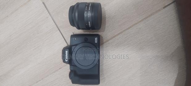 Canon M50 Mirrorless With 15 - 45mm Lens photo 6