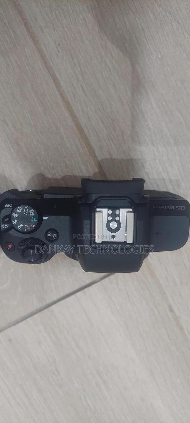 Canon M50 Mirrorless With 15 - 45mm Lens photo 2