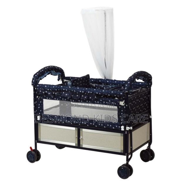 Baby’S Metal Cot With Net