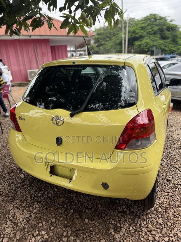 Toyota Vitz 1.3 FWD 3dr 2010