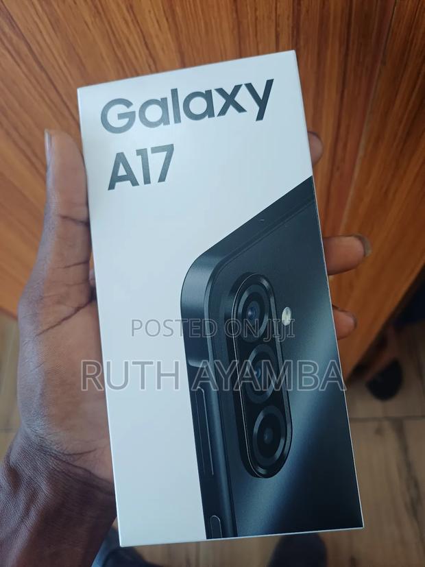 New Samsung Galaxy A17 128 GB Black · Photo 3
