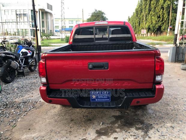 Toyota Tacoma TRD Sport 2018 Red