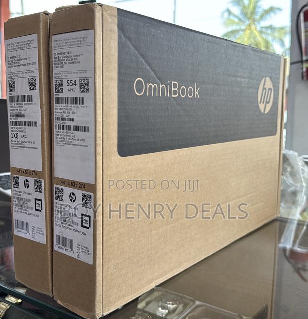 New Laptop HP OmniBook 5 Flip 14-Fp0023dx 16GB Intel Core 7 SSD 512GB · Photo 4
