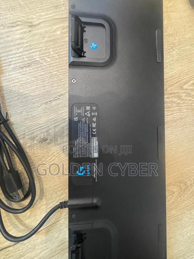 Logitech G815 Lightsync RGB Mechanical Gaming Keyboard photo 2