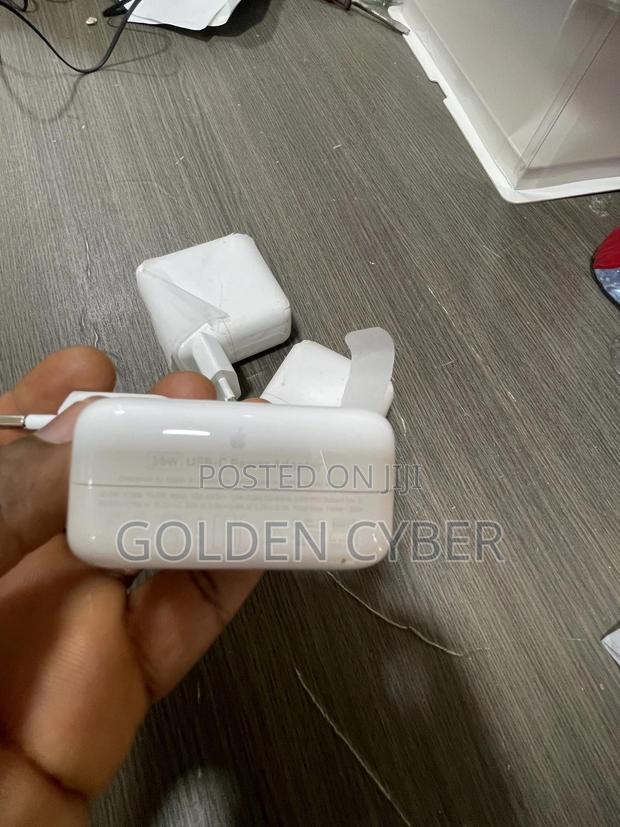 Apple Dual Usb-C Port 35w Power Adapter Mnwp3 photo 4