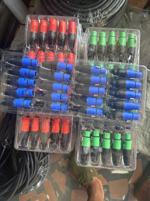 Canon Plugs (Male and Female) · Photo 2
