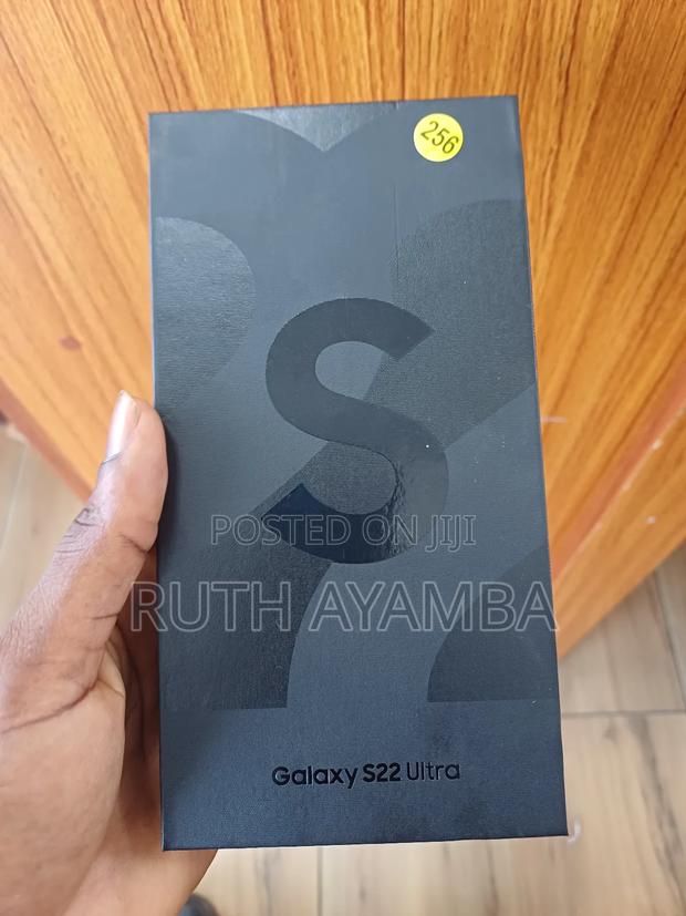 New Samsung Galaxy S22 Ultra 5G 256 GB Black photo 2